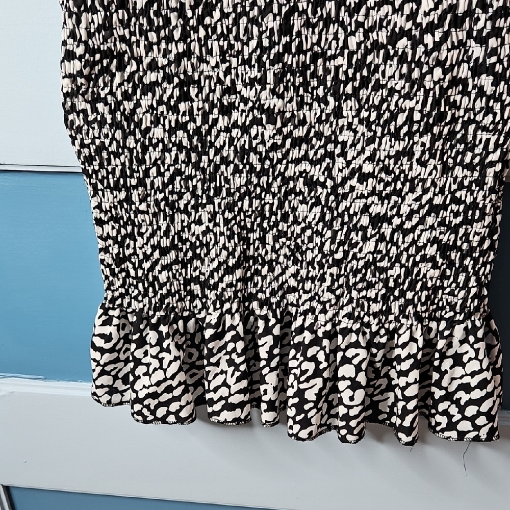 THE MOON Black and White Women's Bodycon W/Stretch Dress - Picture 5 of 11